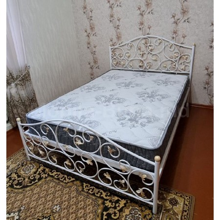 Кованая кровать А-17